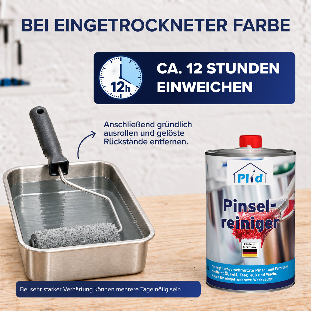 Eine Farbrolle liegt in einer Metallwanne mit klarer Reinigungsflüssigkeit, daneben eine Uhr-Grafik mit zwölf Stunden Einweichzeit und die Dose Plid Pinselreiniger. Zeigt die Anwendung bei eingetrockneter Farbe im Werkzeug.