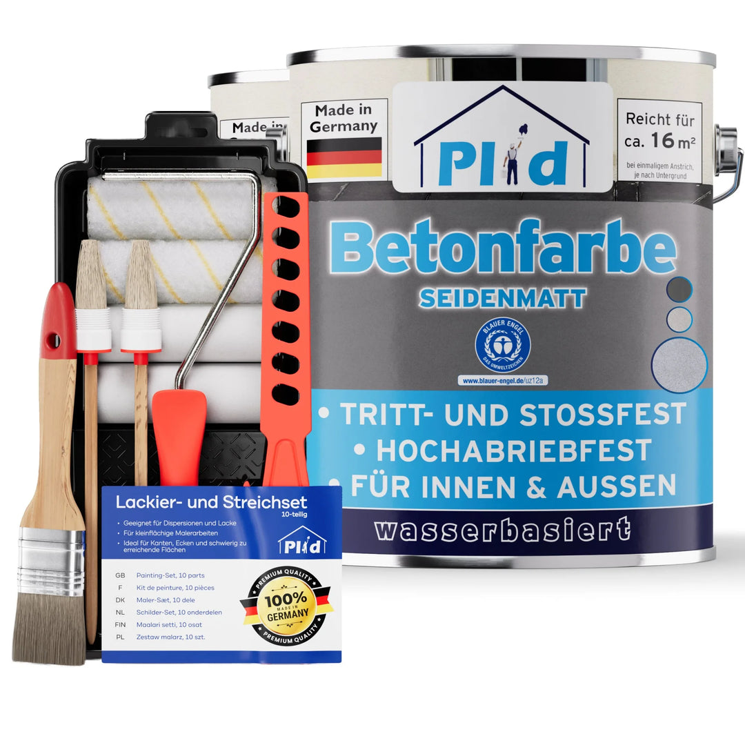 Eine Dose plid Betonfarbe - Anstreichset, geeignet für den Innen- und Außenbereich mit seidenmatter Oberfläche, steht neben einem Farbrollenset mit Pinseln und Rollen. Die Farbe auf Wasserbasis wird in Deutschland hergestellt.